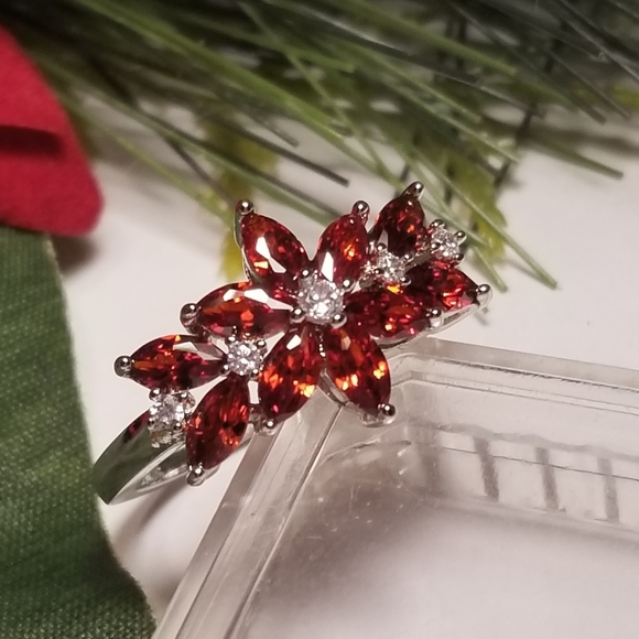 Gorgeous Garnet 925 Ring - Picture 1 of 7